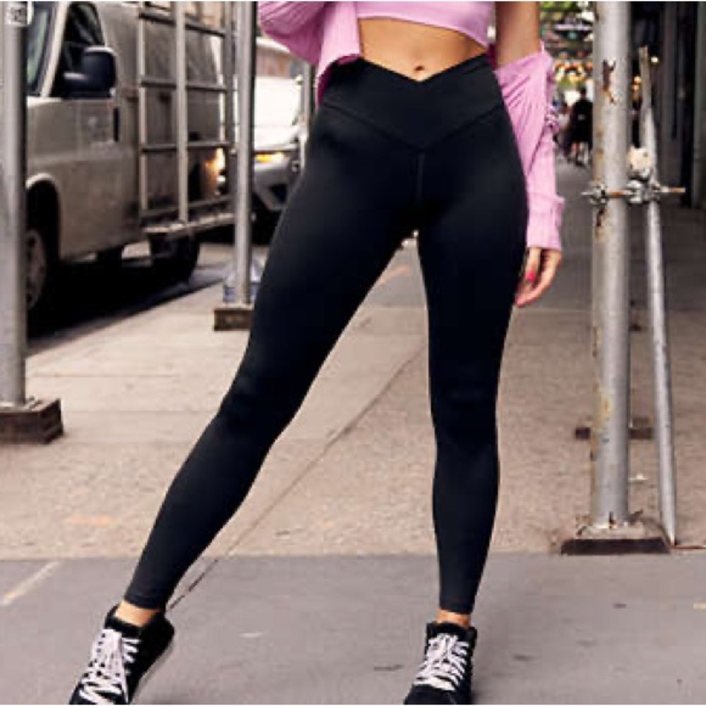 OFFLINE By Aerie Real Me High Waisted Crossover Legging